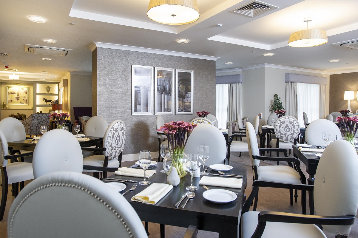 oxford care home dining