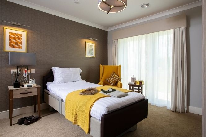 En-suite bedroom