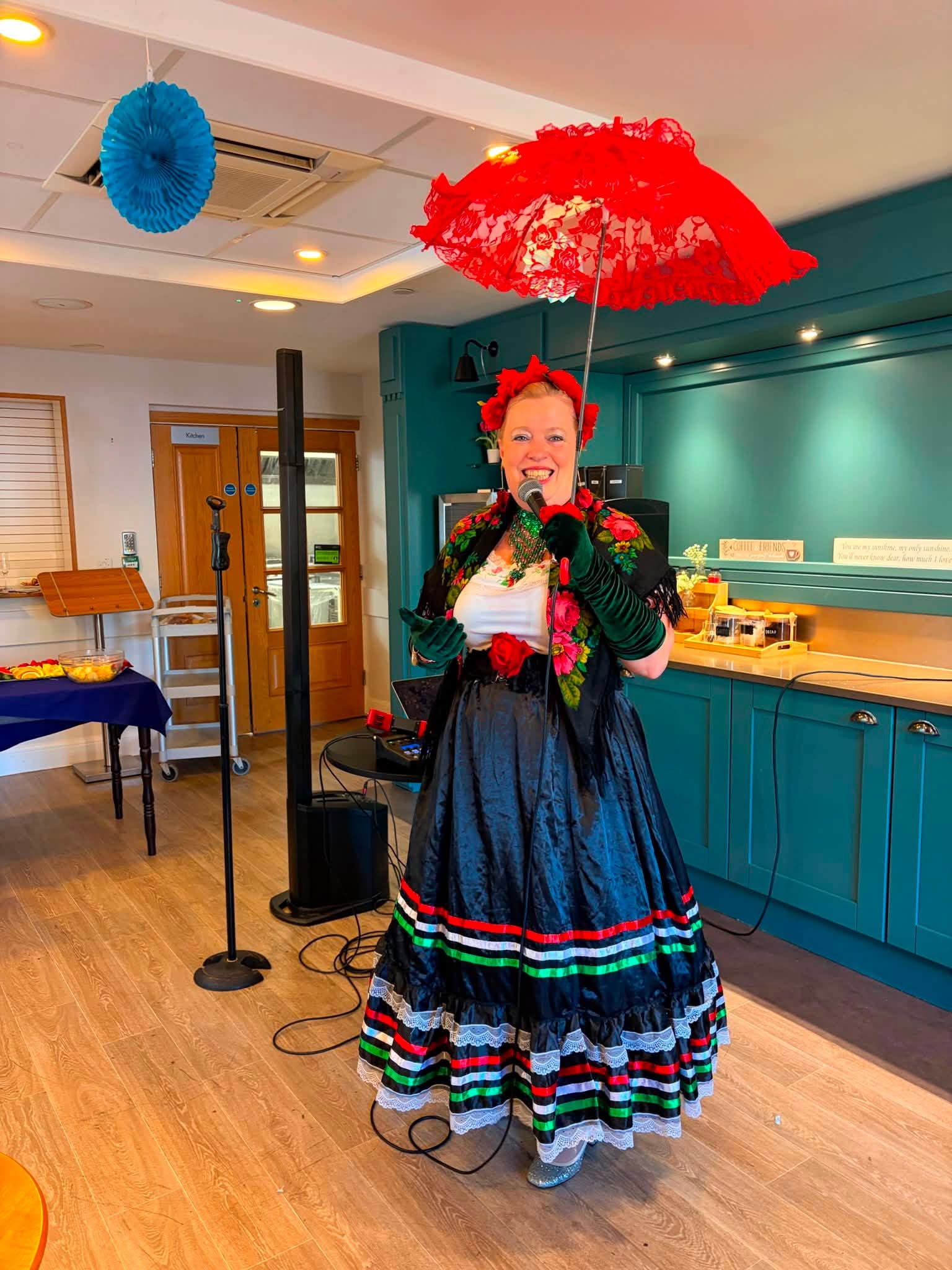 Verwood welcomes live cabaret performer
