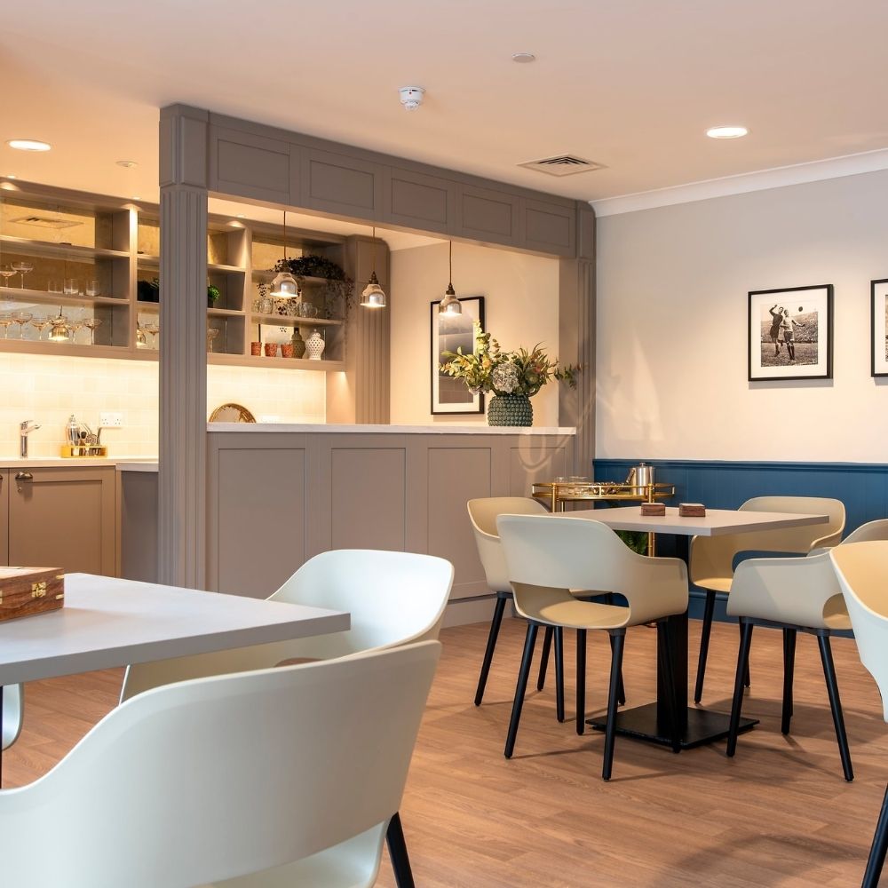 balcony terrace of templeton place outlooking templeton place garen