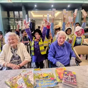 646861592 907961088657760 7019331481582083341 N