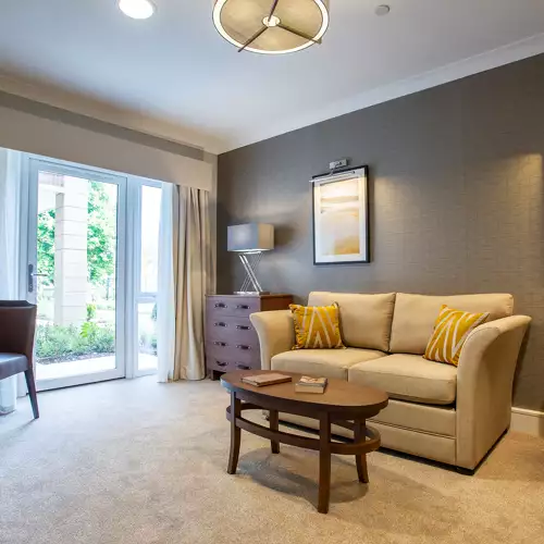 Charrington Manor 22 030 364 HDR