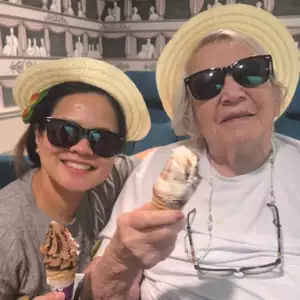 Tropical Themed Day Brings A Touch Of Sunshine To Edwalton Manor Care Home (2)