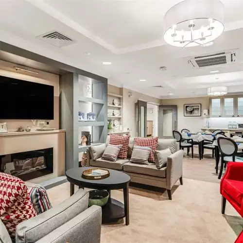 Dorking Manor Care Home Dorking Surrey RH4 Medium (1)