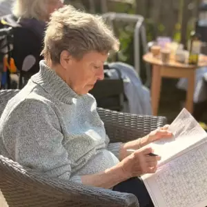 Sunshine And Simple Moments In The Garden At Verwood House (4)