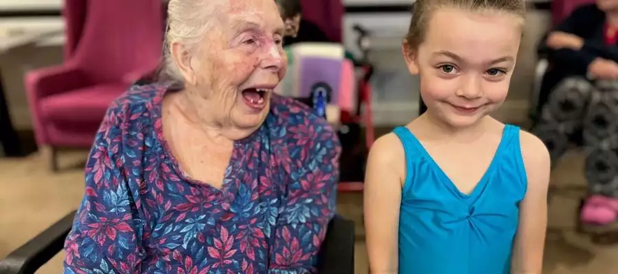 Young dancers are en pointe at Abbots Wood Manor Care Home Young dancers are en pointe at Abbots Wood Manor Care Home