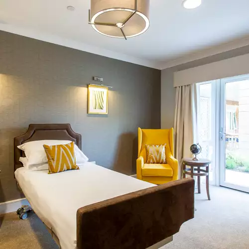 Charrington Manor 22 030 381 HDR