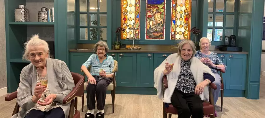 Ampthill 'Golden Girls' Among First Residents of New Care Home Ampthill 'Golden Girls' Among First Residents of New Care Home