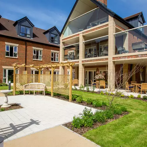 Charrington Manor 22 030 160 HDR