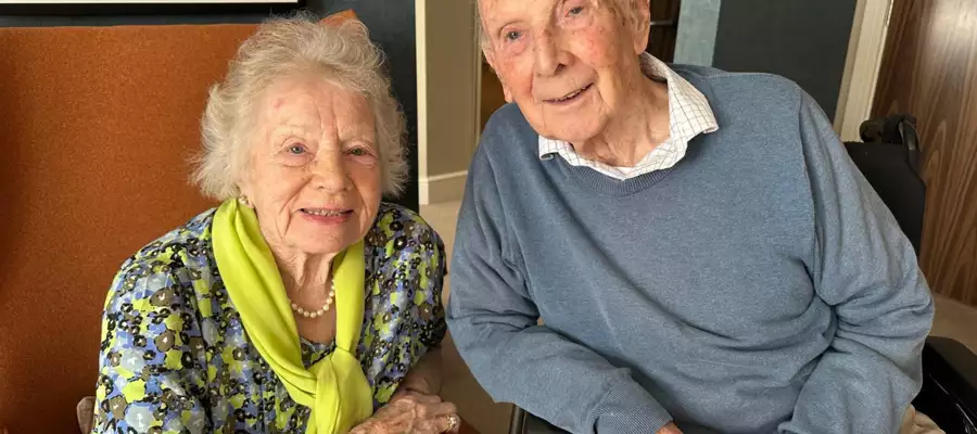 ‘Love at first sight’ Nursling couple celebrate 72nd anniversary 
