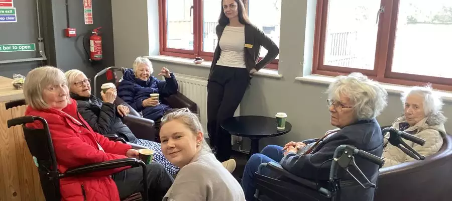 A Relaxing Trip to Holmes Pier Point: Coffee, Cake and Wildlife Watching