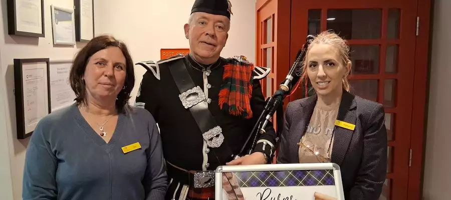 Burns Night piper hits the high notes at Elstow Manor