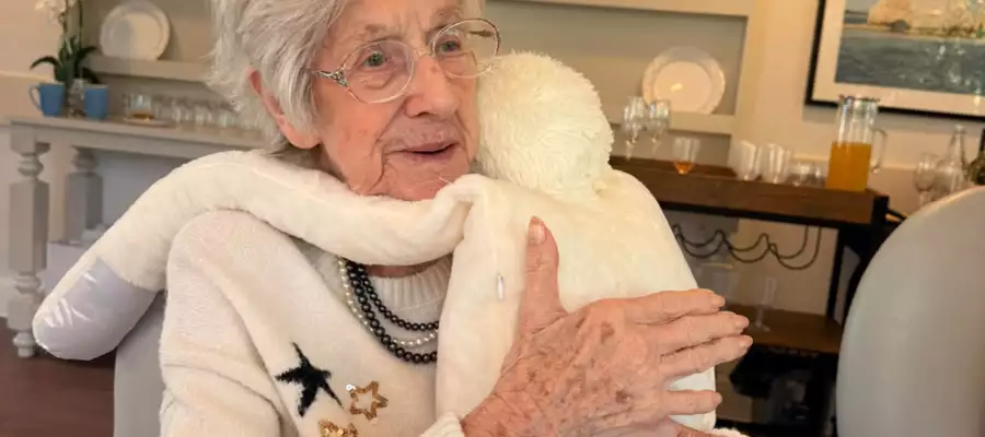 Dorset care home unites community to mark World Alzheimer's Month