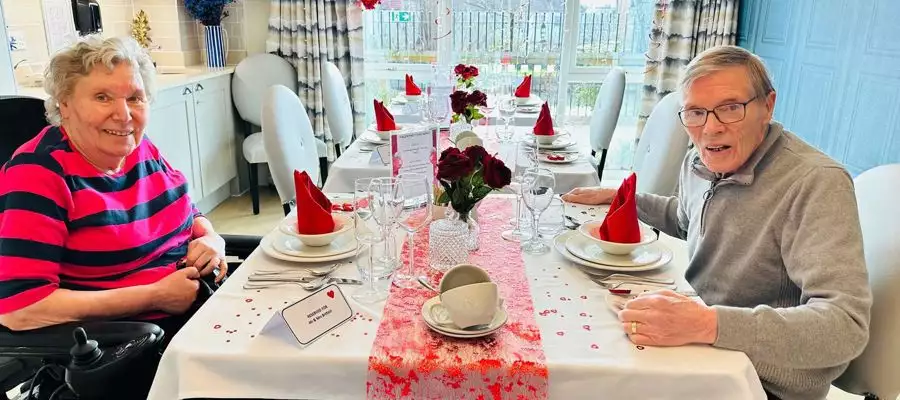 Lovestruck Gwen and Bob have all the right moves for Valentines Lovestruck Gwen and Bob have all the right moves for Valentines