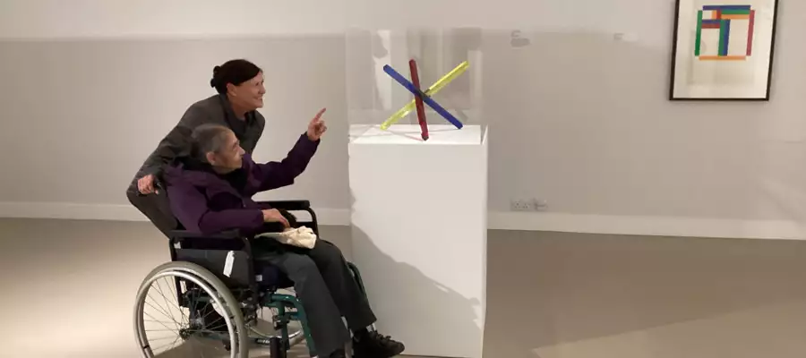 ART GALLERY VISIT INSPIRES EDWALTON RESIDENTS