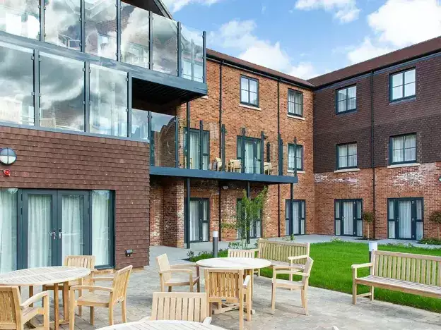 Care Home in Orpington: Homely Residential Care and Dementia Care in Kent