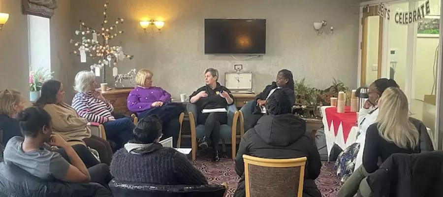 Learning About Dementia At Caddington Grove 