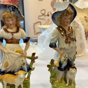 Antiques Expert Nick Davies Visits Cofton Park Manor (5)