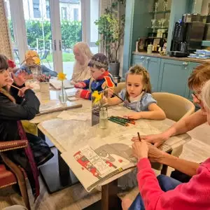 645717357 907961268657742 9044121526074039019 N